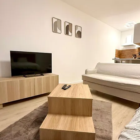 Moderne Au Coeur Du Quartier Saint Adalbert Lüttich