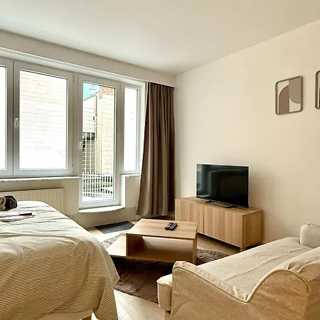 Moderne Au Coeur Du Quartier Saint Adalbert Apartman