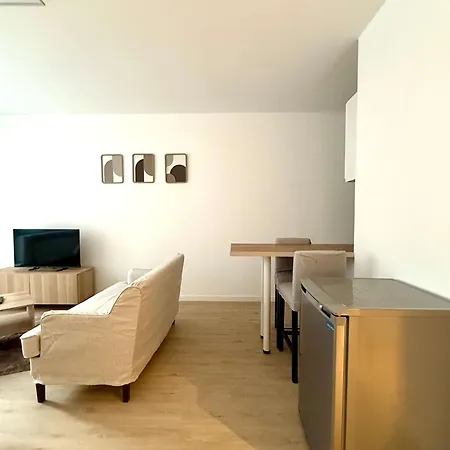 Moderne Au Coeur Du Quartier Saint Adalbert